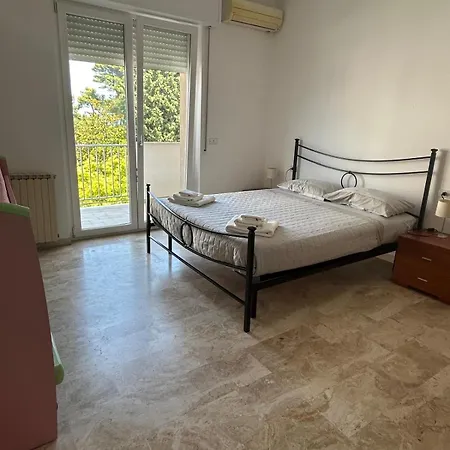 Apartment Appartamento Casa Vacanze Montesilvano
