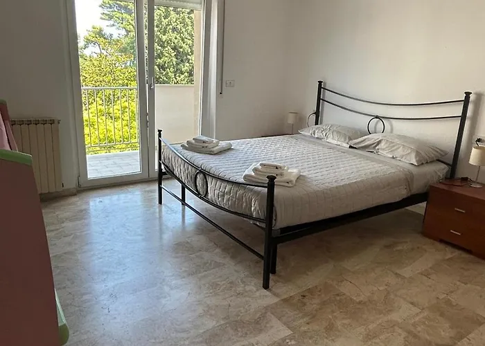 Apartment Appartamento Casa Vacanze Montesilvano